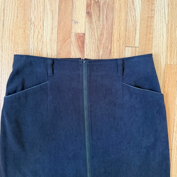 Vintage 90s Sleek high-waist midi pencil skirt in dark khaki 🖤 - Picture 9 of 11